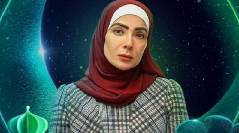 نجوم يدعمون منى زكي بعد جدل الحجاب: لسنا "تحت الوصاية"